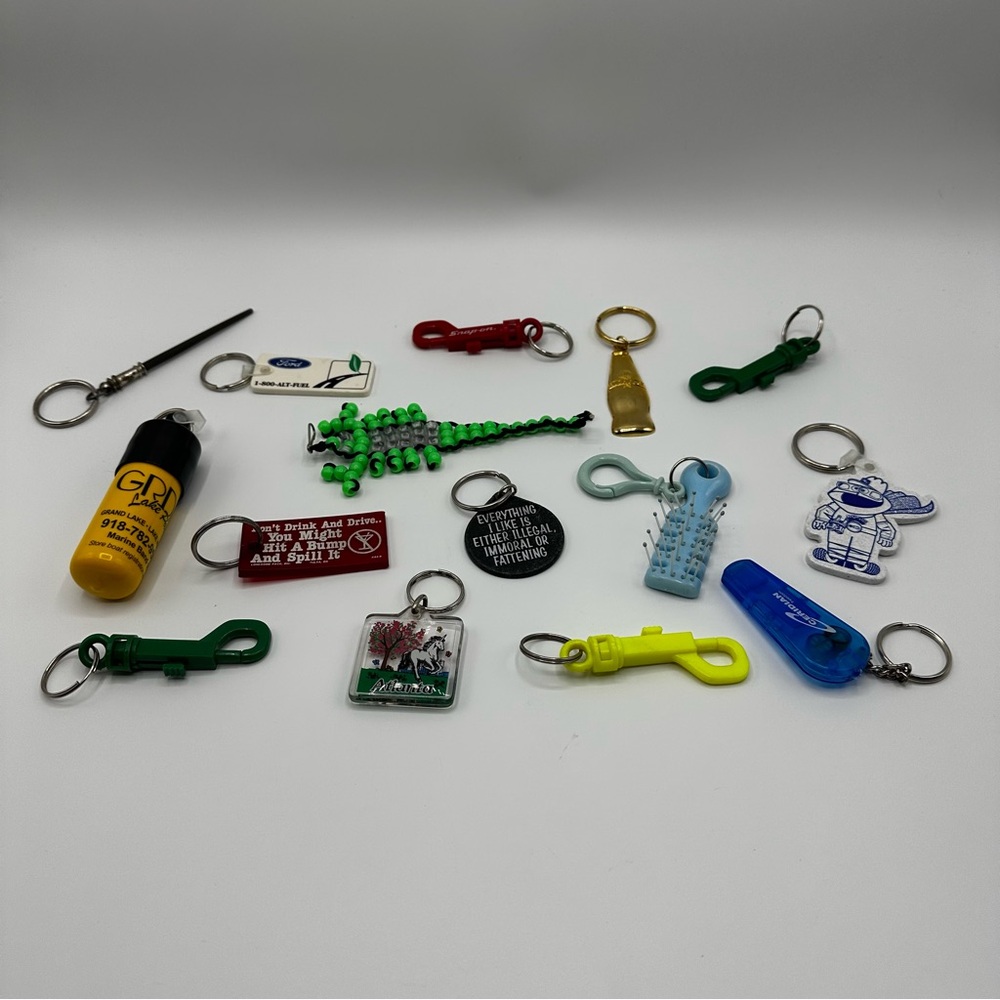 Lot of 15 vintage keychains